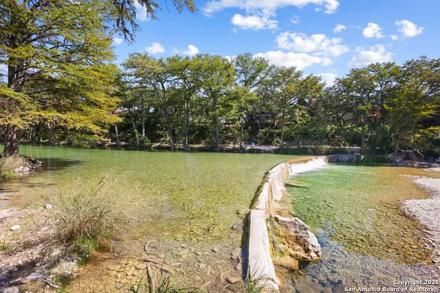 $480,000 | 867 Rivertree Road, Rio Frio, TX 78879