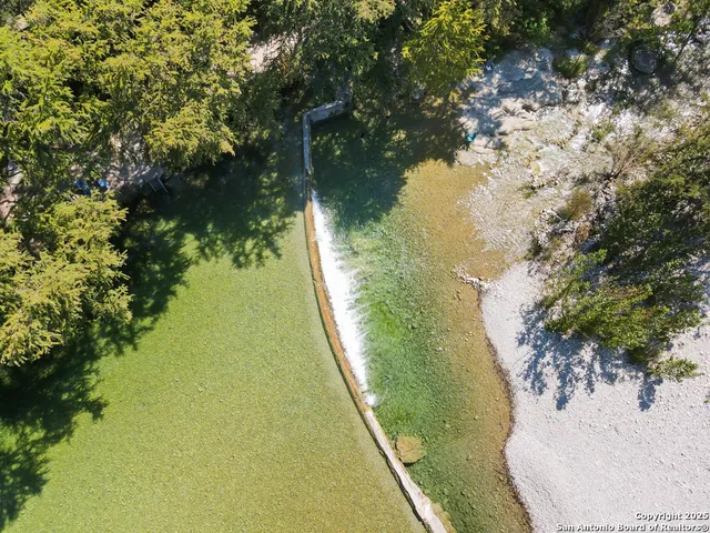 $480,000 | 867 Rivertree Road, Rio Frio, TX 78879