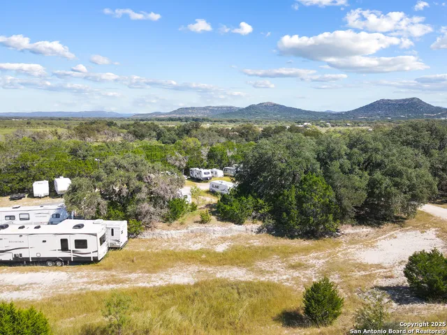 $480,000 | 867 Rivertree Road, Rio Frio, TX 78879