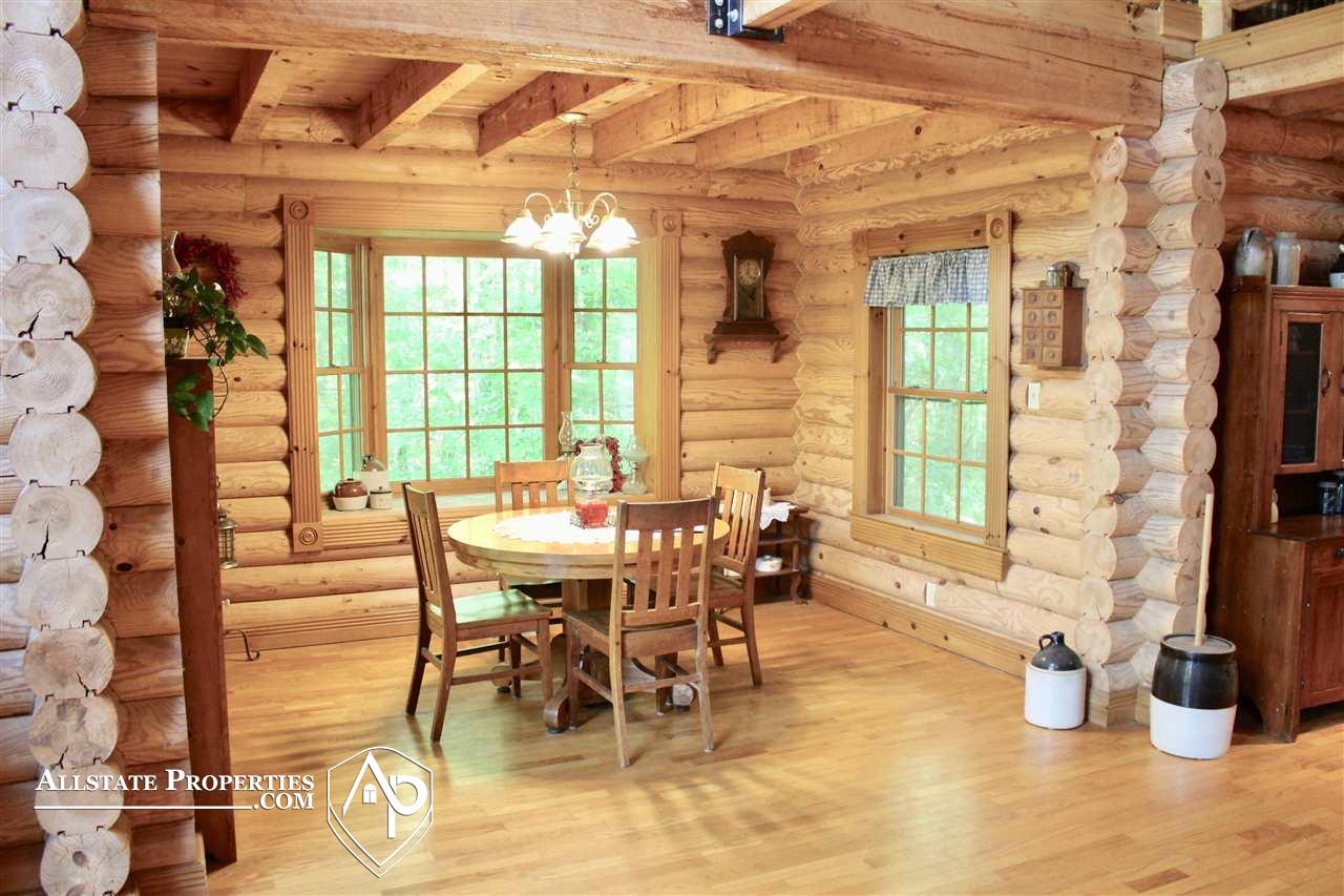 6090 Oak Road Vassar, MI 48768 - Photo 7 of 44 50043873-6.JPG