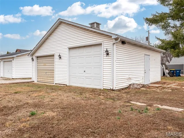 $160,000 | 105 North 3rd Street, New Baden, IL 62265