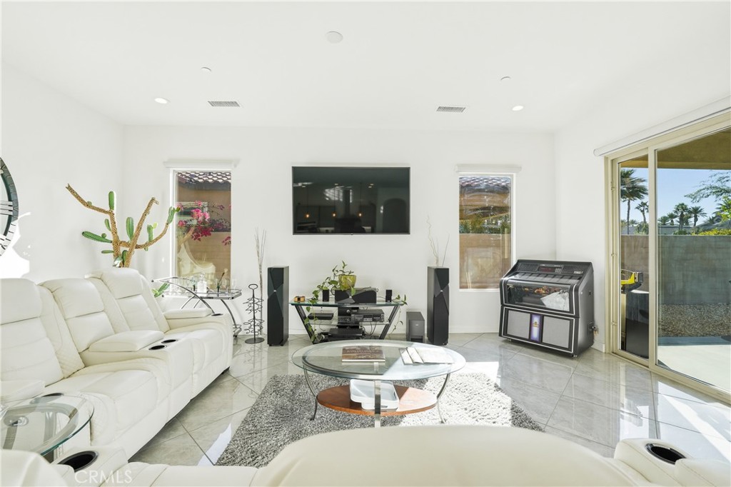 61 Cabernet Rancho Mirage, CA 92270 - Photo 9 of 41