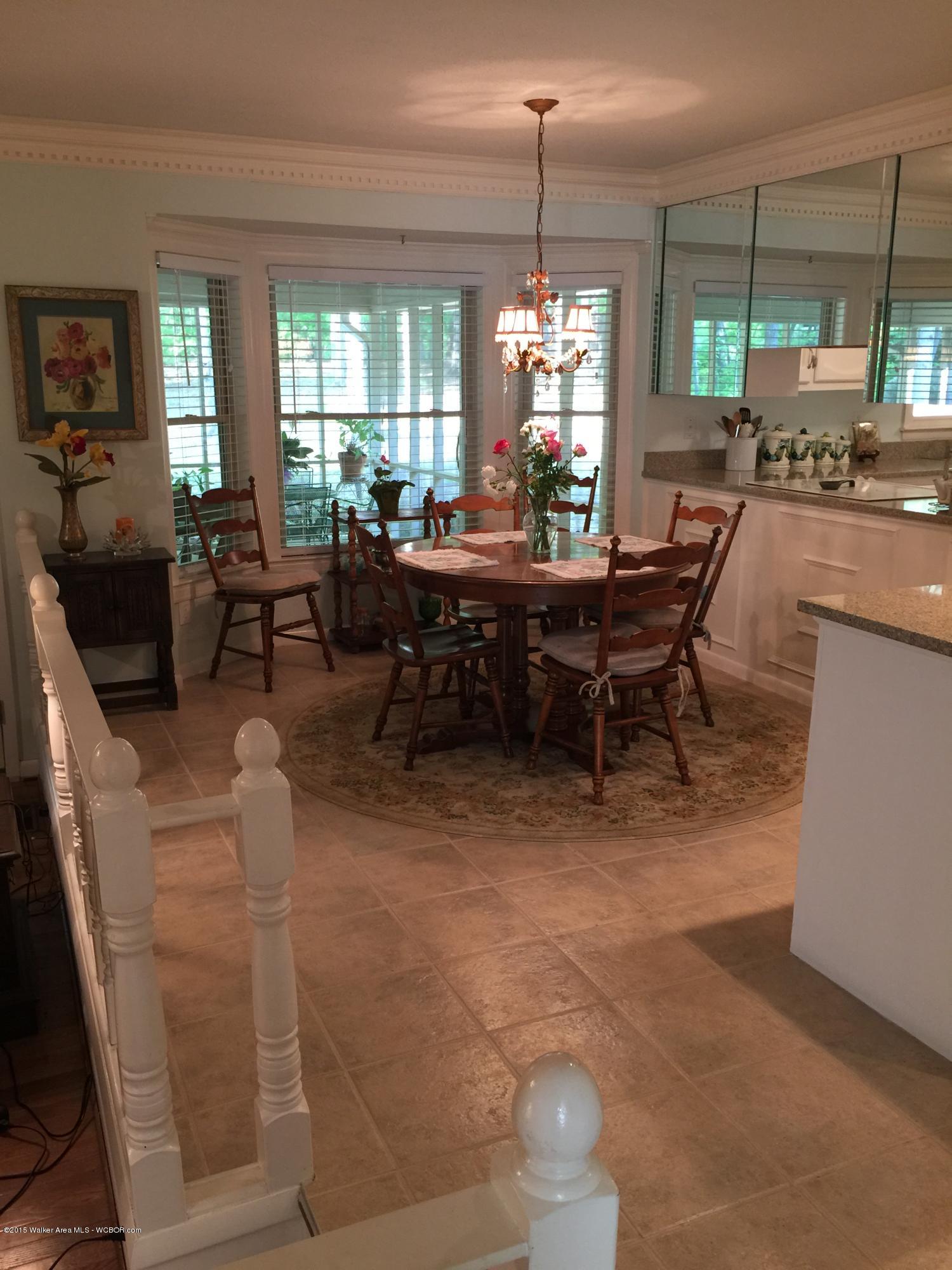 903 Shades Cliff Road Jasper, AL 35504 - Photo 3 of 36 Gallery Image 3