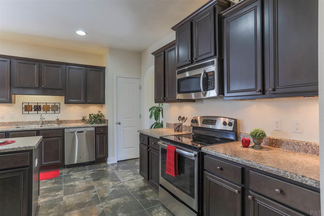 5966 Rustic Ridge Circle Milton, FL 32570 - Photo 15 of 50 Gallery Image 15