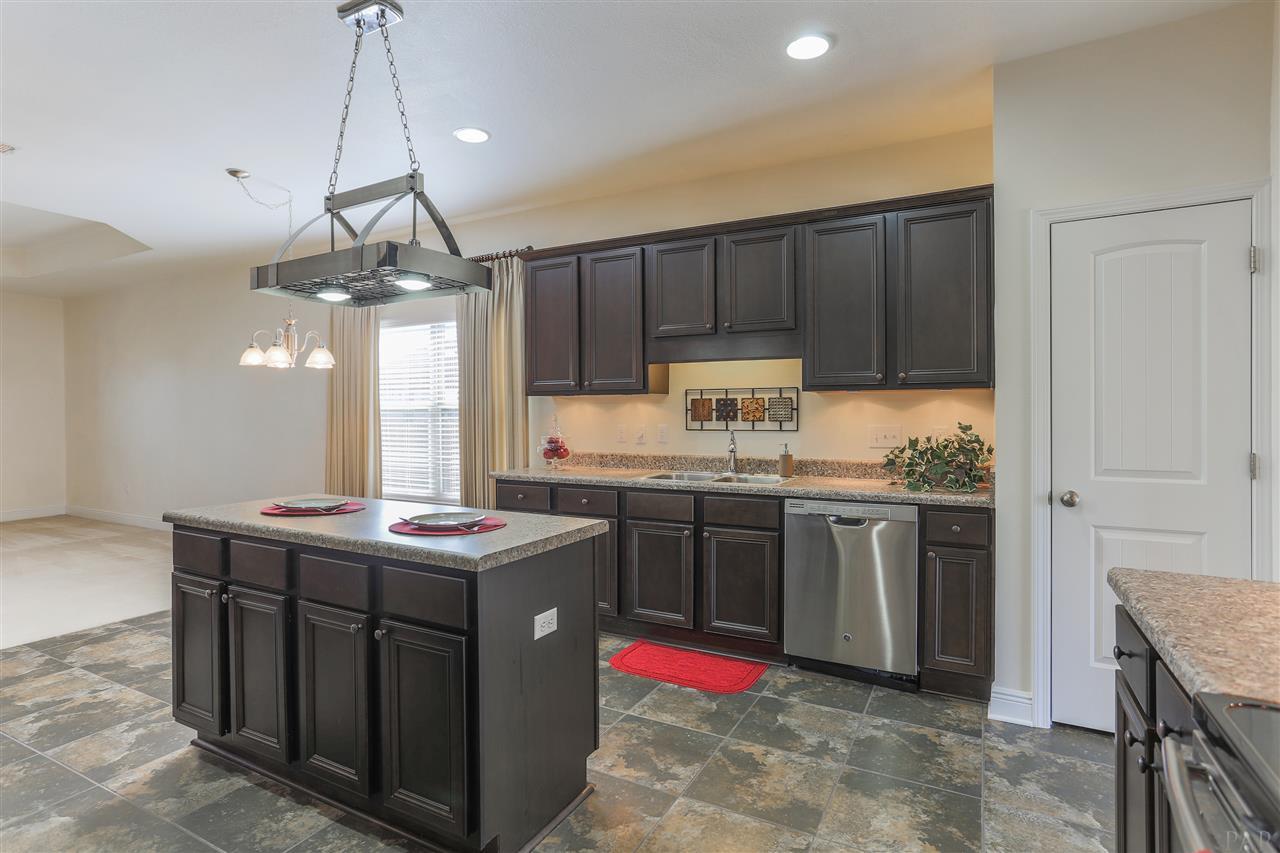 5966 Rustic Ridge Circle Milton, FL 32570 - Photo 16 of 50 Gallery Image 16