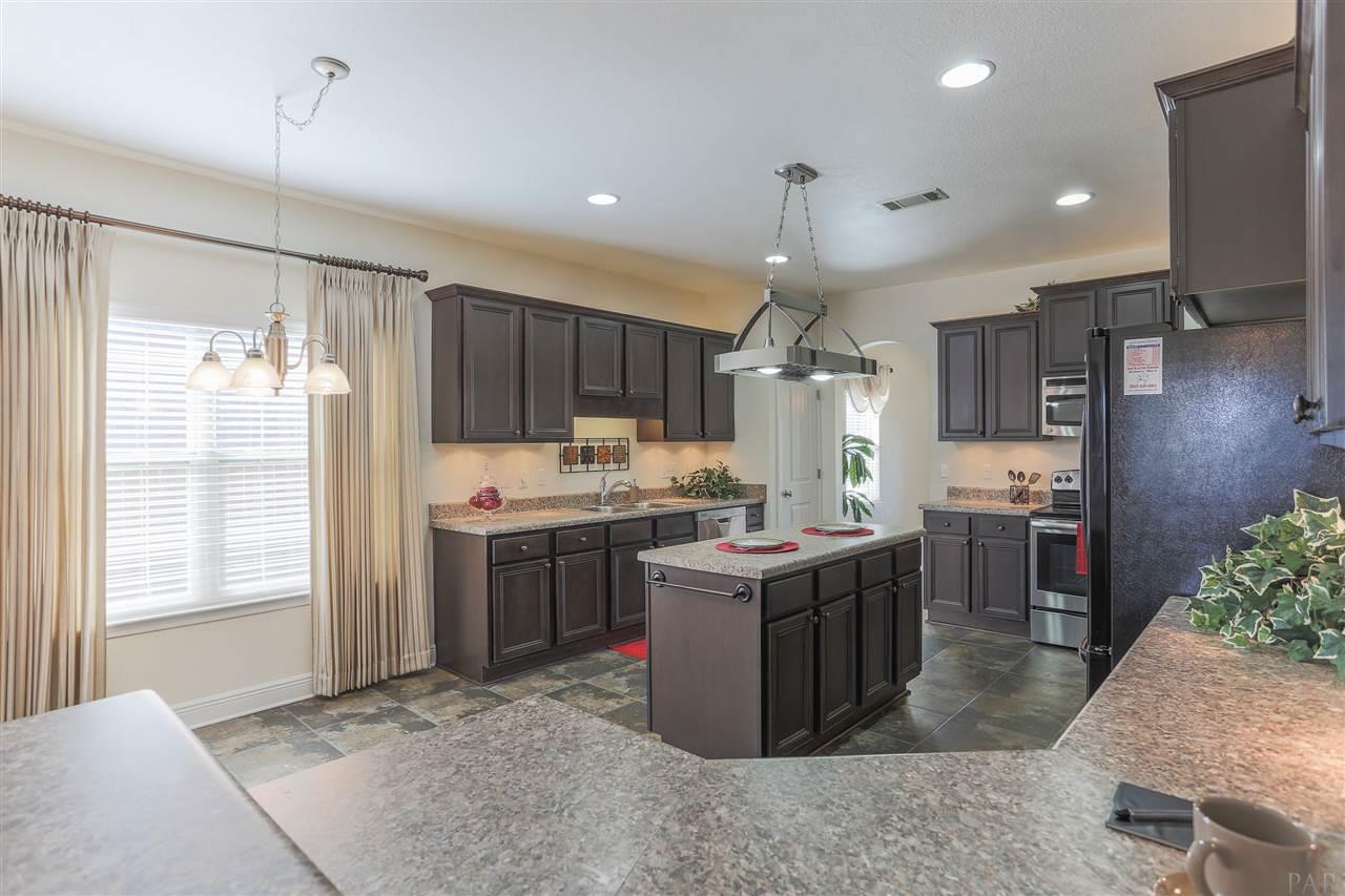 5966 Rustic Ridge Circle Milton, FL 32570 - Photo 17 of 50 Gallery Image 17
