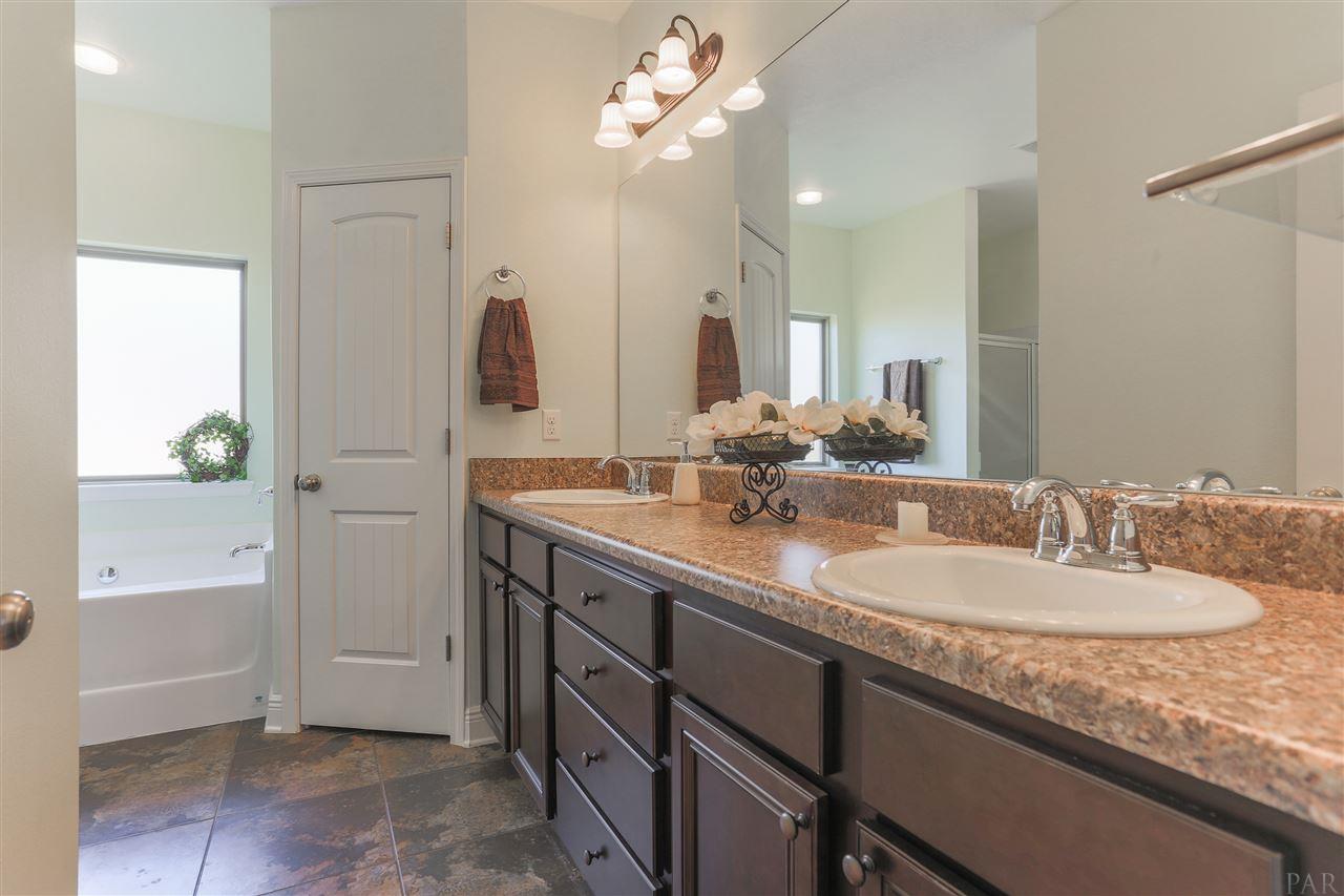 5966 Rustic Ridge Circle Milton, FL 32570 - Photo 24 of 50 Gallery Image 24