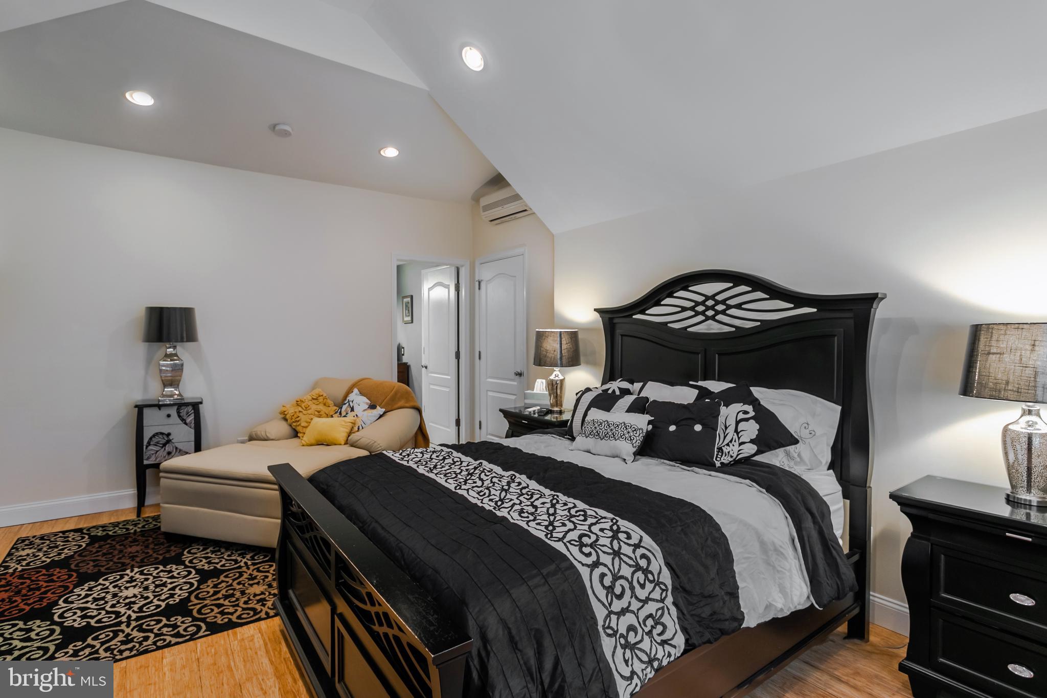1301 Dill Road Havertown, PA 19083 - Photo 15 of 32