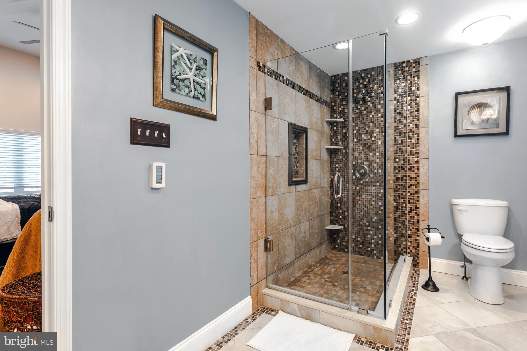 1301 Dill Road Havertown, PA 19083 - Photo 19 of 32