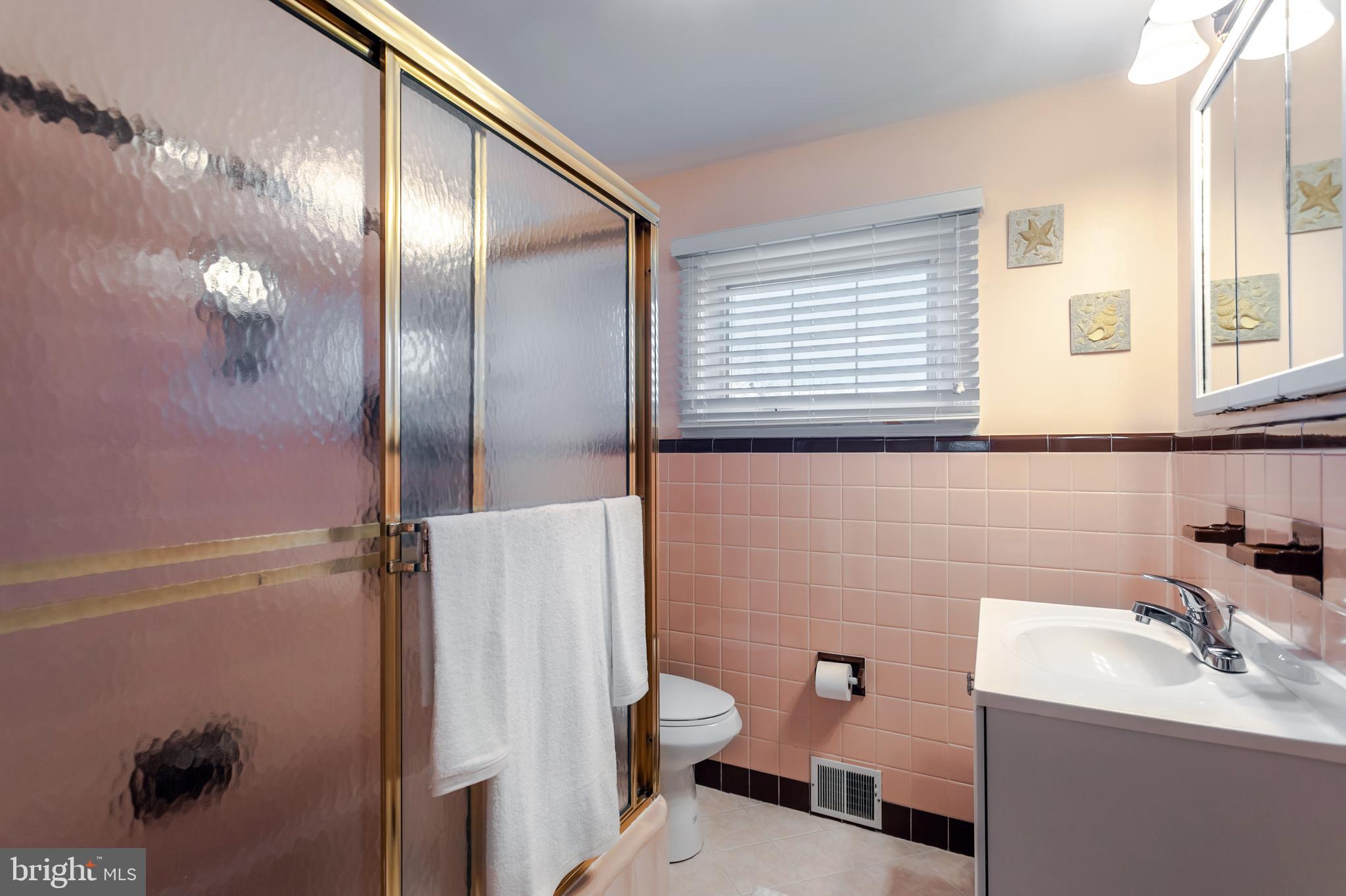 1301 Dill Road Havertown, PA 19083 - Photo 24 of 32