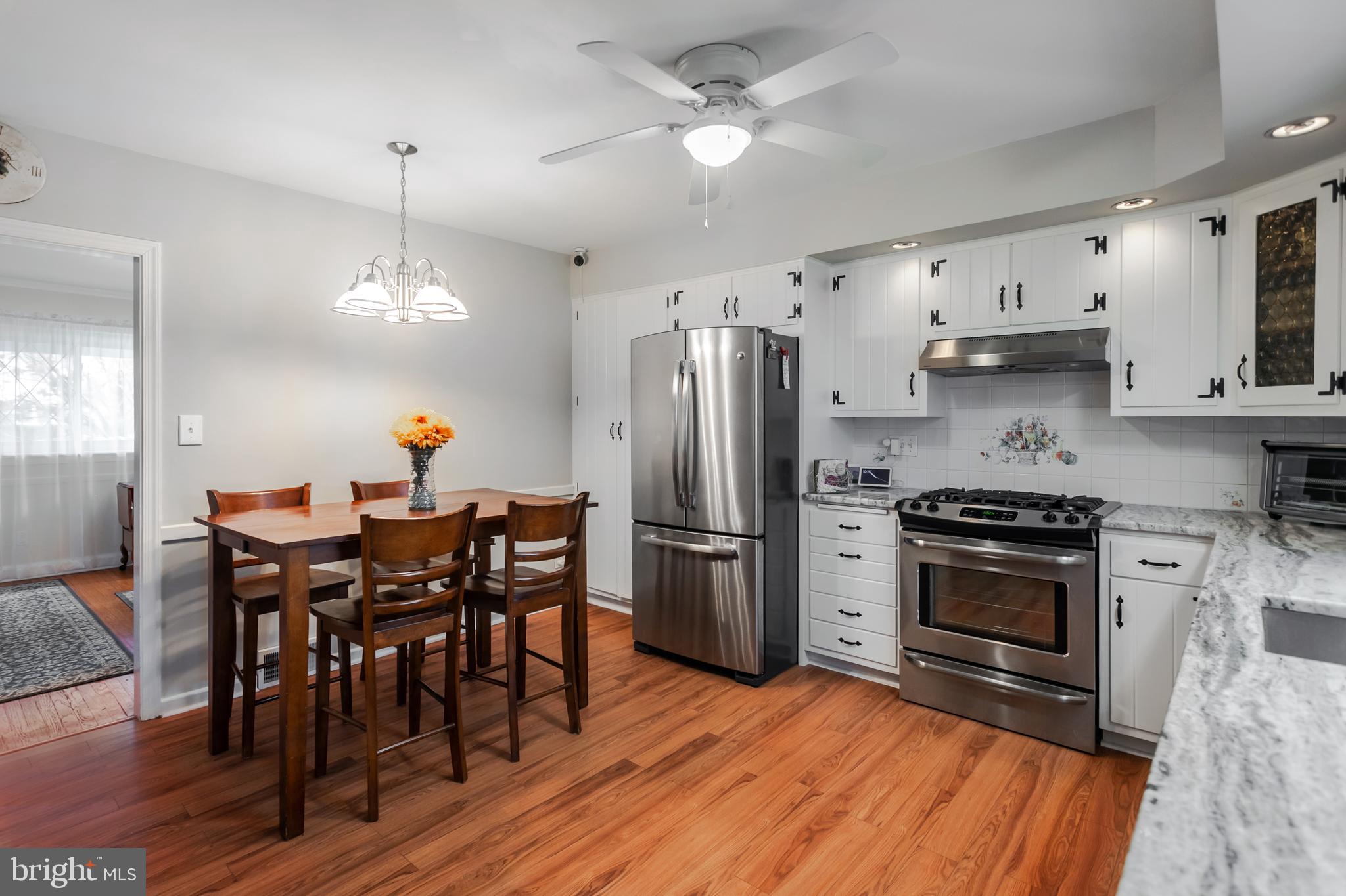 1301 Dill Road Havertown, PA 19083 - Photo 9 of 32