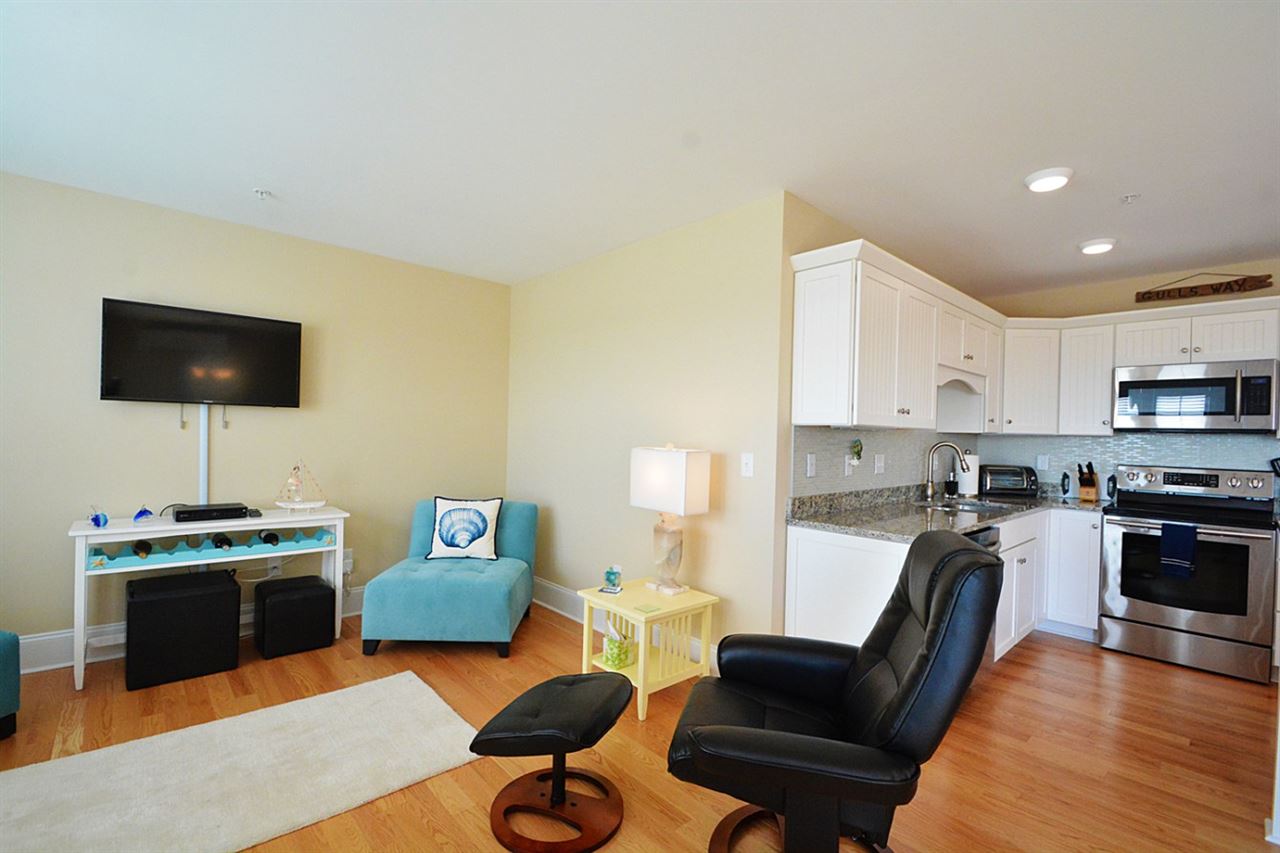 580 Winnacunnet Road, Unit 301 Hampton, NH 03842 - Photo 12 of 39