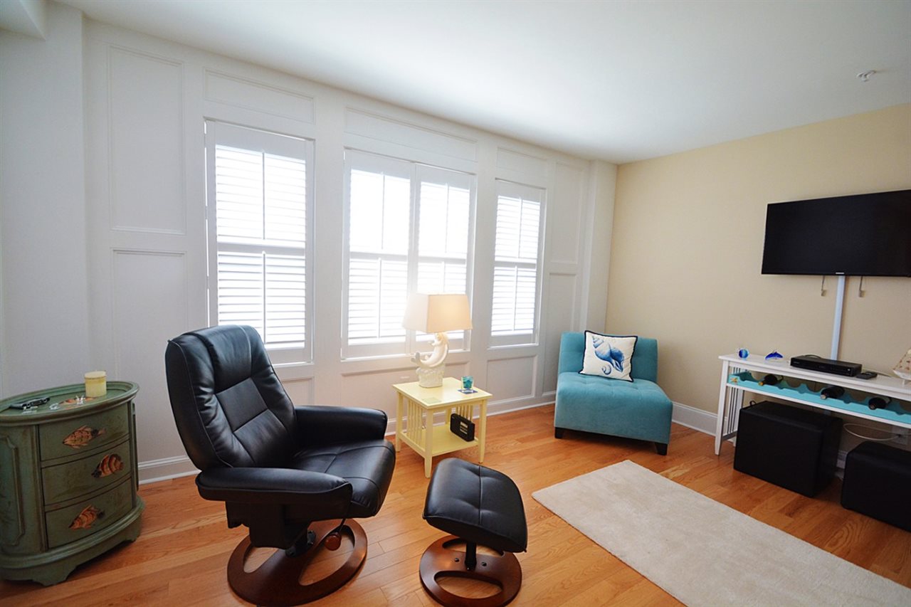 580 Winnacunnet Road, Unit 301 Hampton, NH 03842 - Photo 15 of 39