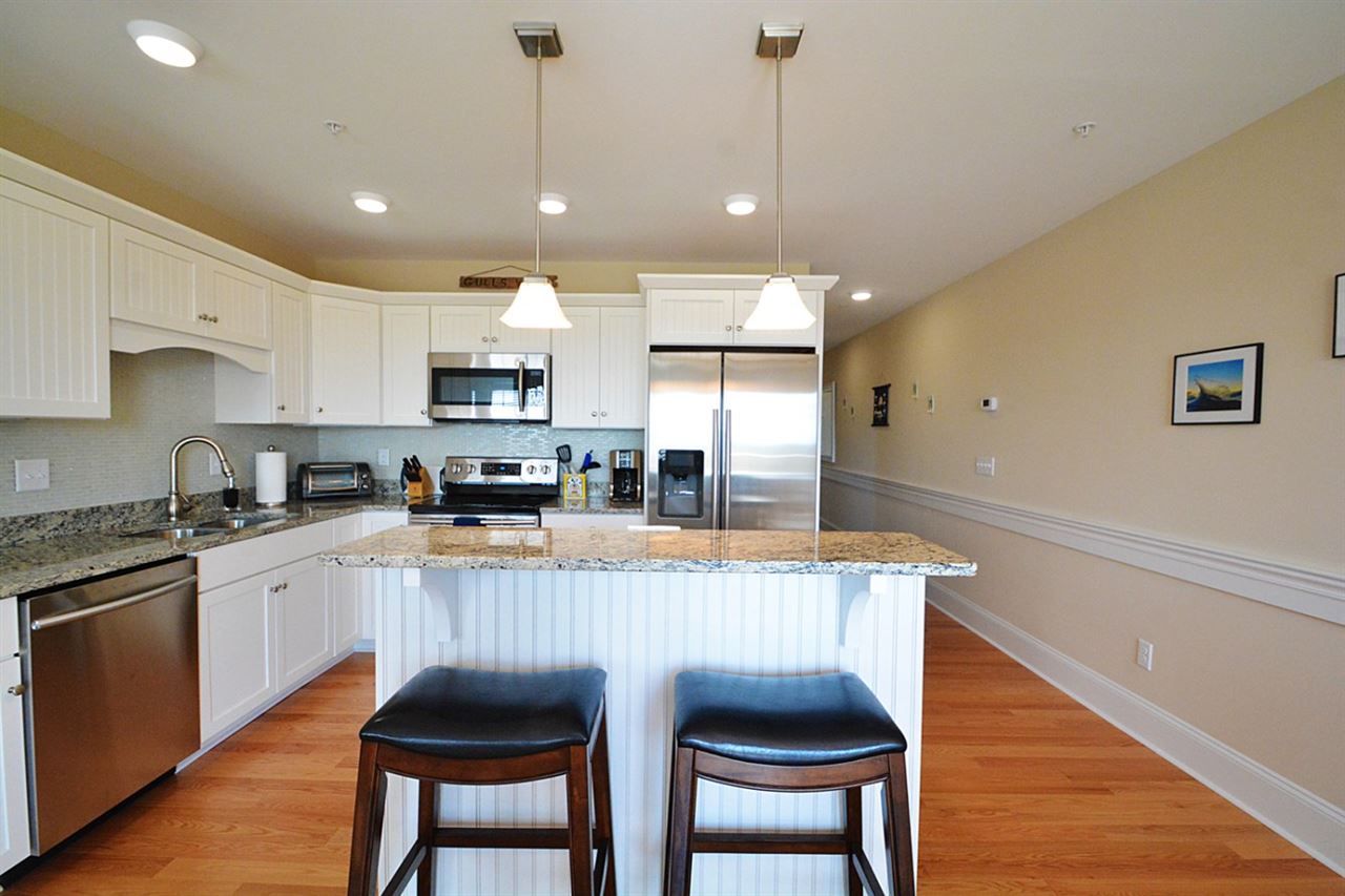 580 Winnacunnet Road, Unit 301 Hampton, NH 03842 - Photo 6 of 39