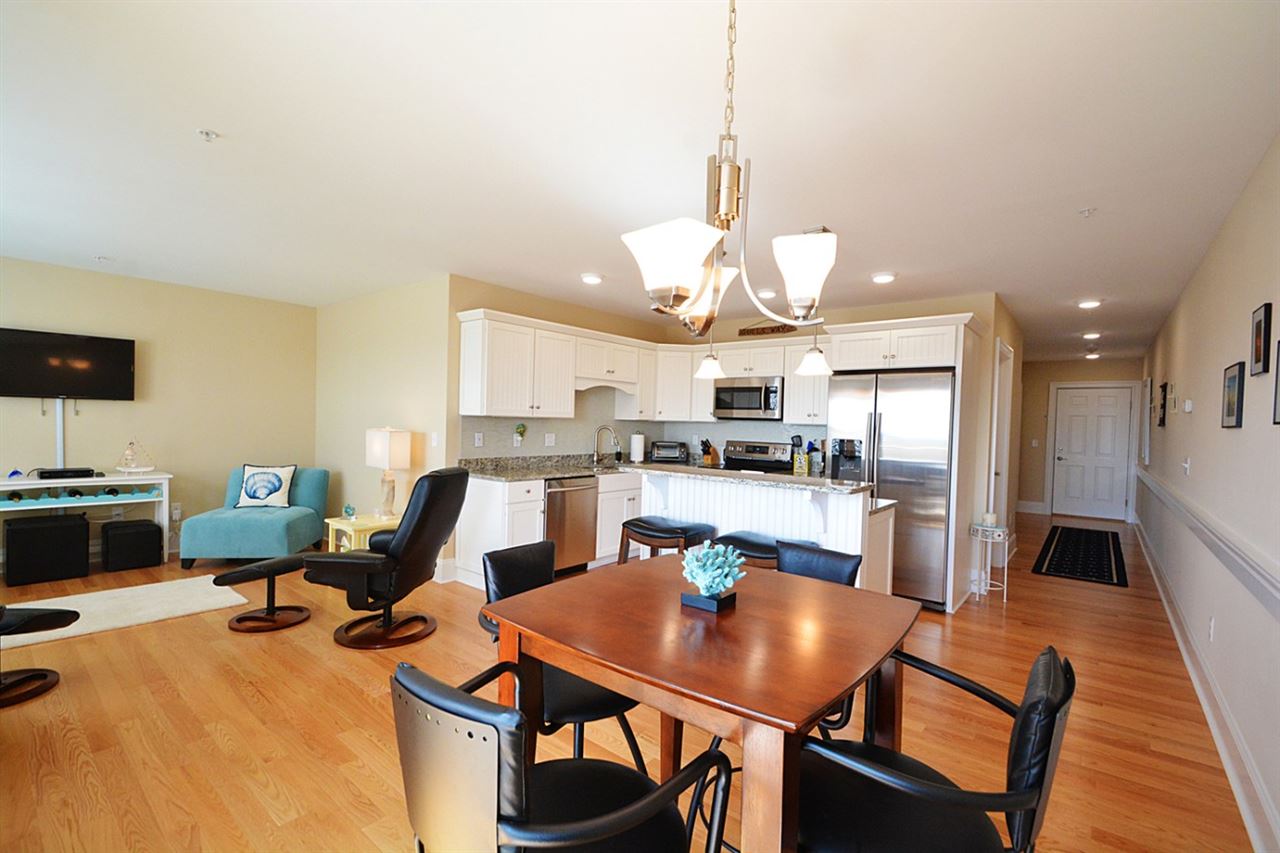 580 Winnacunnet Road, Unit 301 Hampton, NH 03842 - Photo 10 of 39