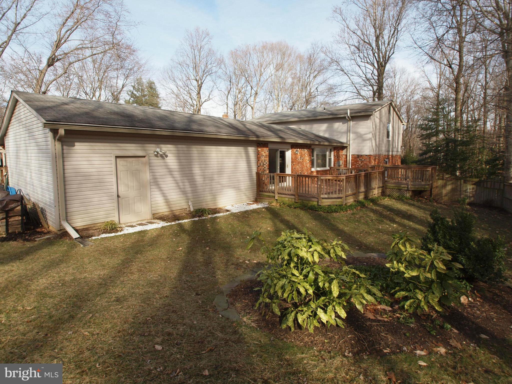 7219 Reservation Drive Springfield, VA 22153 - Photo 26 of 28 Exterior (Rear)