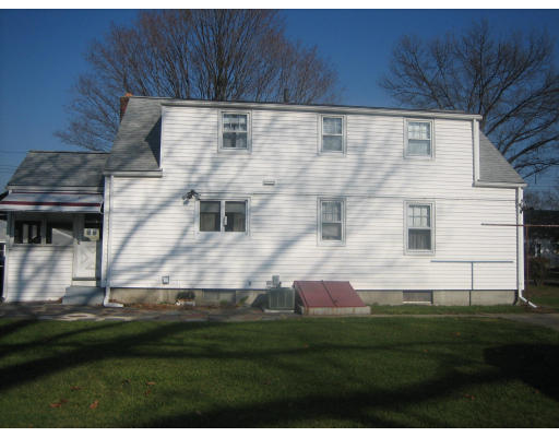 44 Arthur Street Springfield, MA 01104 - Photo 3 of 16