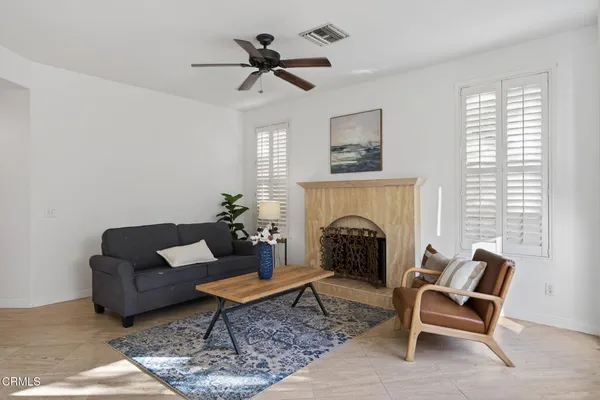 $1,395,000 | 445 Cremona Way, Oak Park, CA 91377