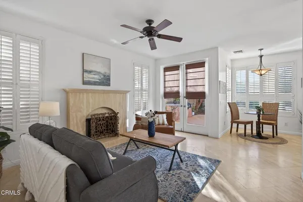 $1,395,000 | 445 Cremona Way, Oak Park, CA 91377