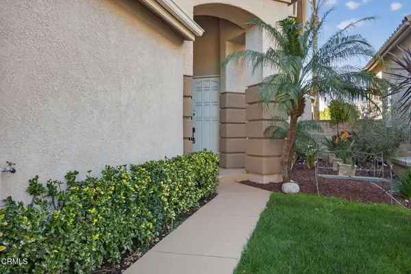 $1,395,000 | 445 Cremona Way, Oak Park, CA 91377