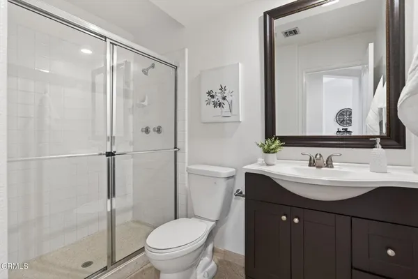 $1,395,000 | 445 Cremona Way, Oak Park, CA 91377