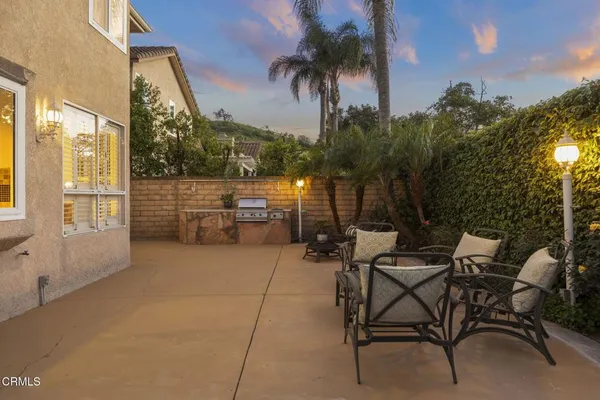 $1,395,000 | 445 Cremona Way, Oak Park, CA 91377