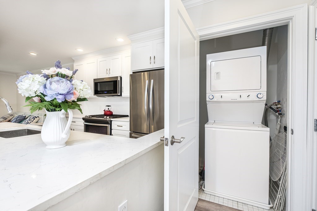 463 Rutherford Avenue, Unit 402 Boston, MA 02129 - Photo 3 of 22 Gallery Image 3