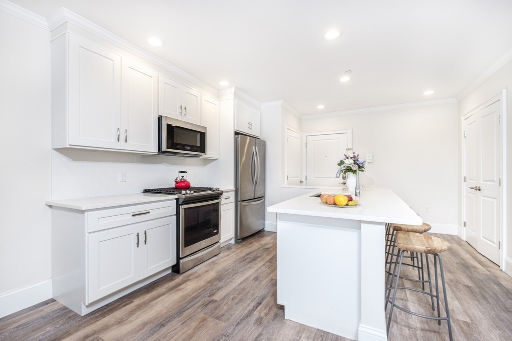 463 Rutherford Avenue, Unit 402 Boston, MA 02129 - Photo 4 of 22 Gallery Image 4
