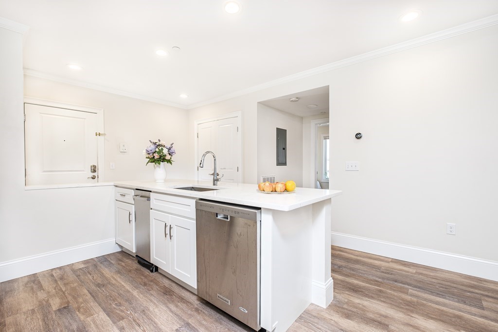 463 Rutherford Avenue, Unit 402 Boston, MA 02129 - Photo 6 of 22 Gallery Image 6