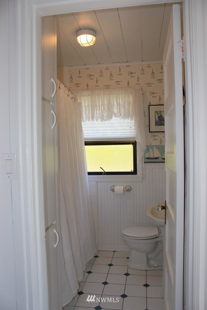 1305 Arrowhead Road Camano Island, WA 98282 - Photo 15 of 15 Gallery Image 15