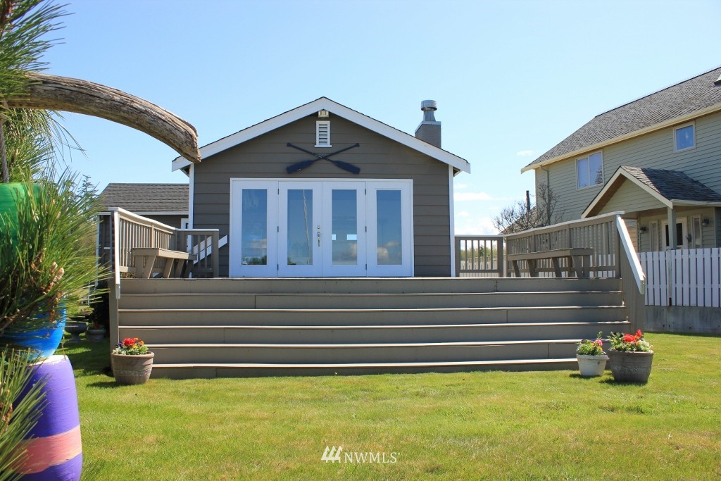 1305 Arrowhead Road Camano Island, WA 98282 - Photo 4 of 15 Gallery Image 4