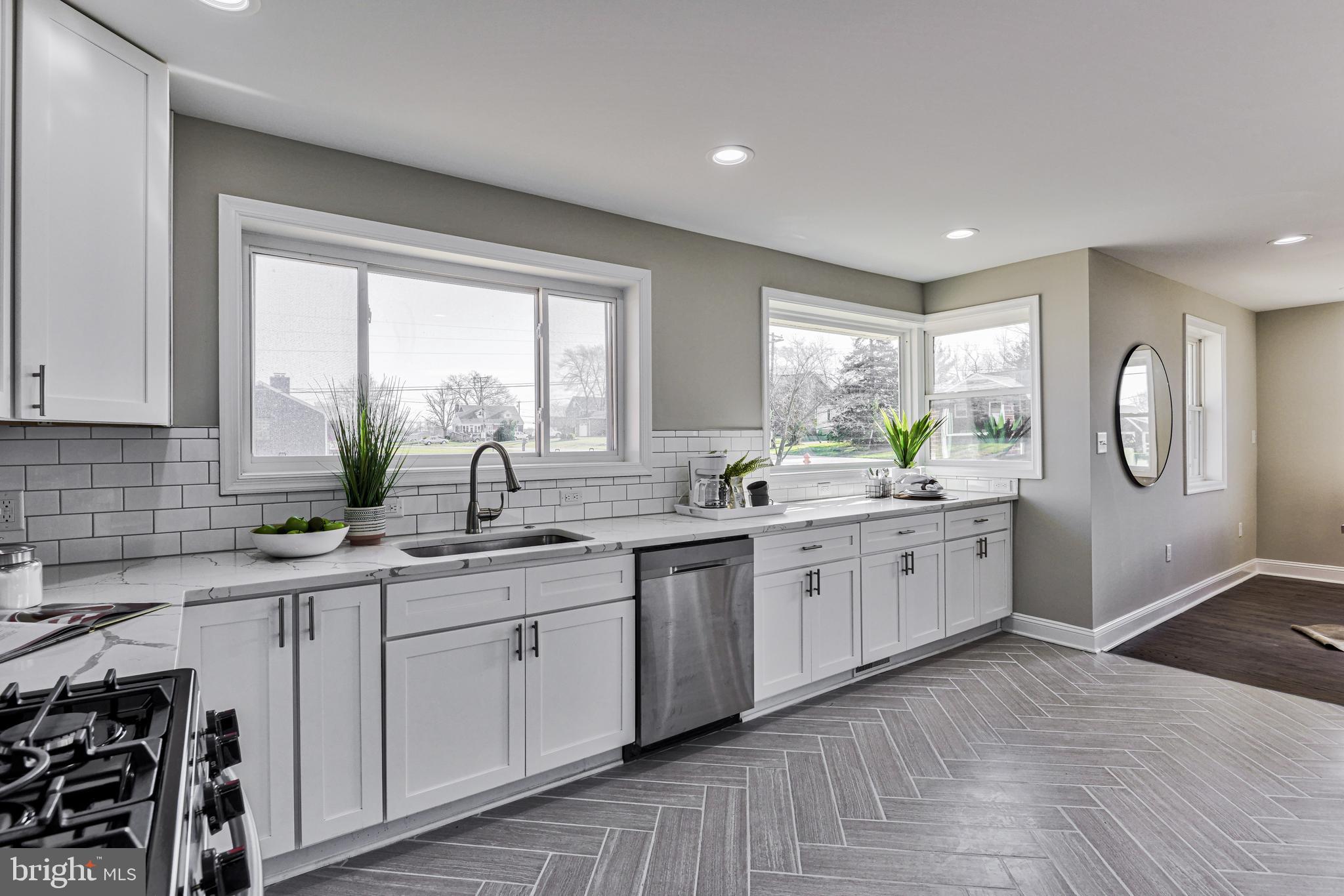 9205 Ravenwood Road Baltimore, MD 21237 - Photo 15 of 43 Gallery Image 15