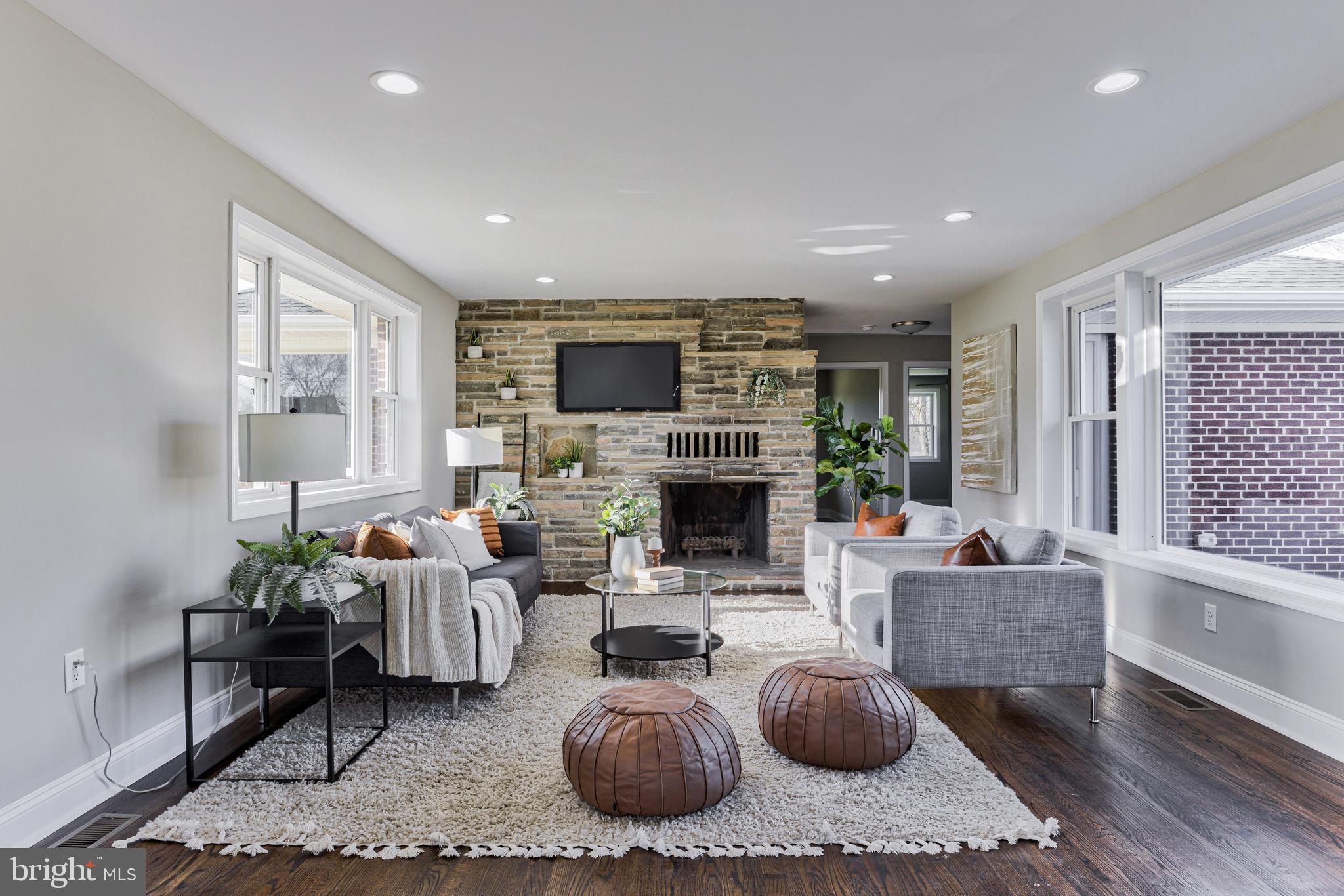 9205 Ravenwood Road Baltimore, MD 21237 - Photo 3 of 43 Gallery Image 3