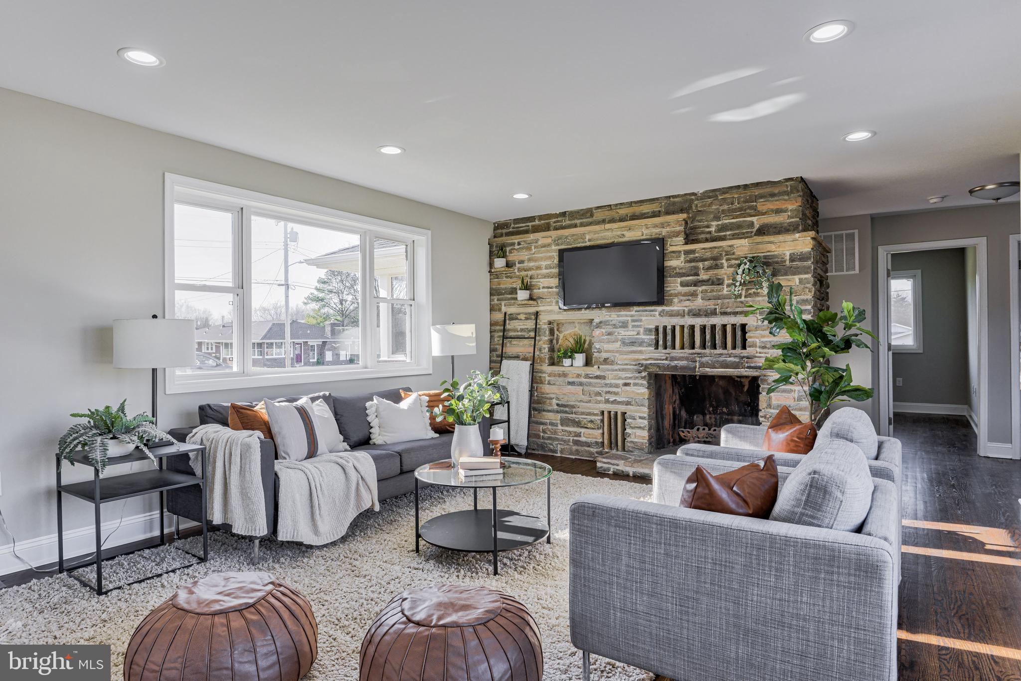 9205 Ravenwood Road Baltimore, MD 21237 - Photo 4 of 43 Gallery Image 4