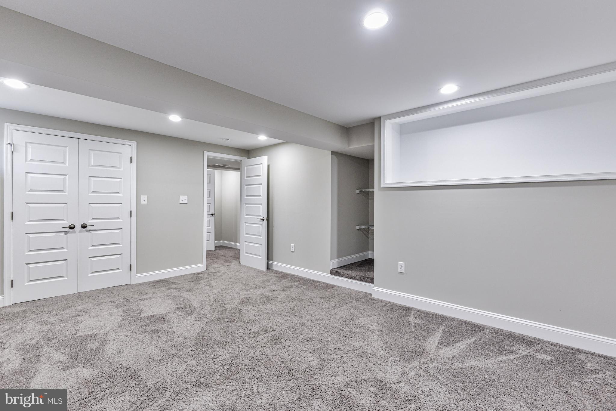 9205 Ravenwood Road Baltimore, MD 21237 - Photo 34 of 43 Gallery Image 34