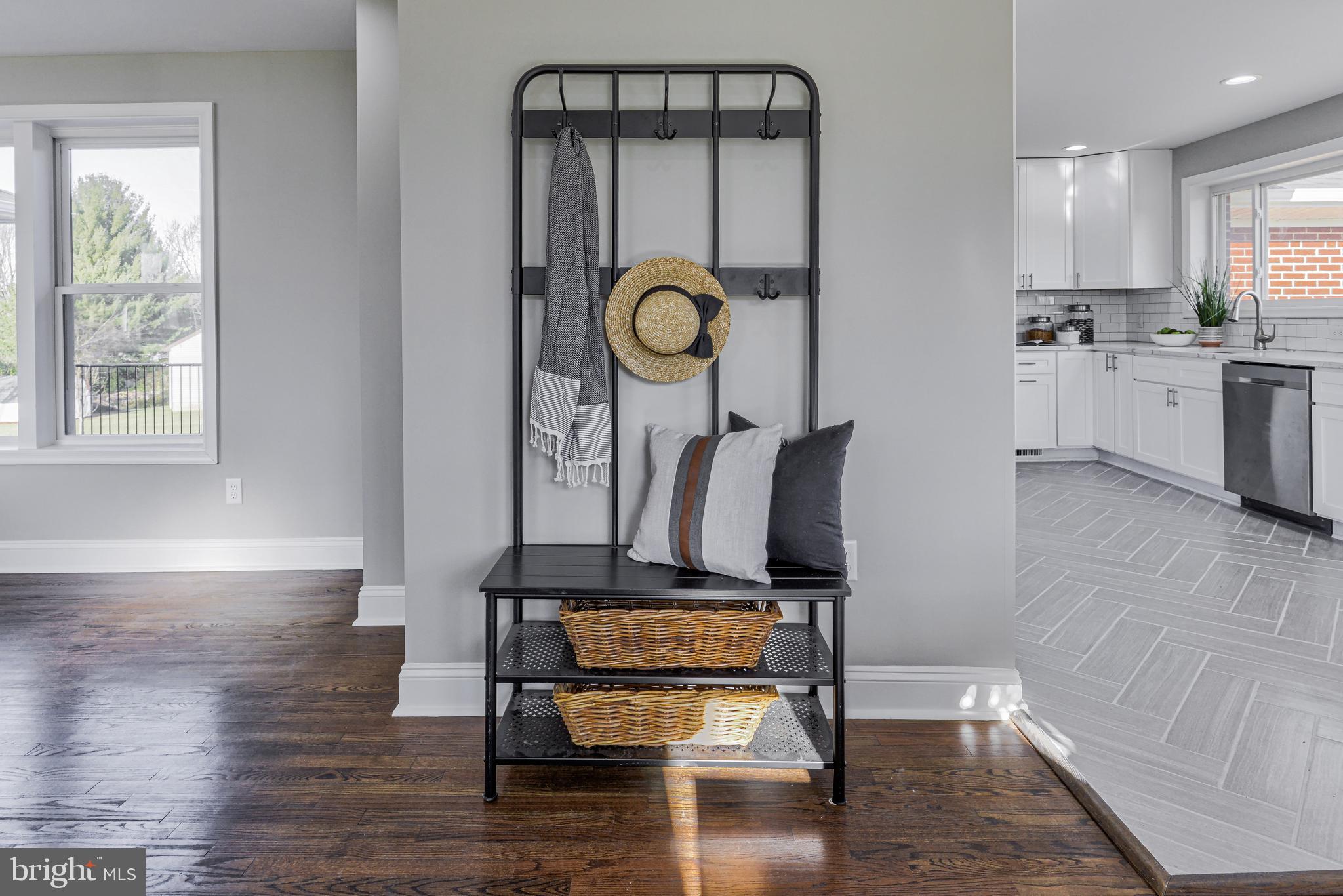 9205 Ravenwood Road Baltimore, MD 21237 - Photo 10 of 43 Gallery Image 10