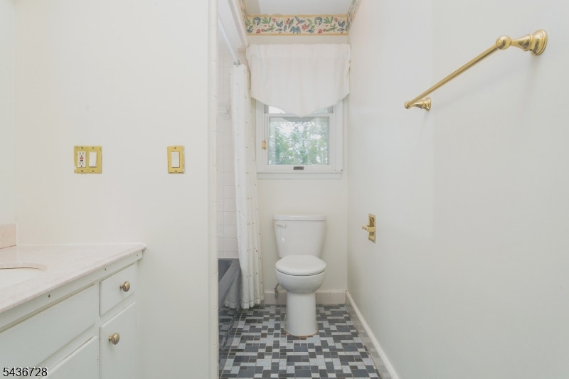 44 Adelphia Road Parsippany, NJ 07054 - Photo 21 of 32