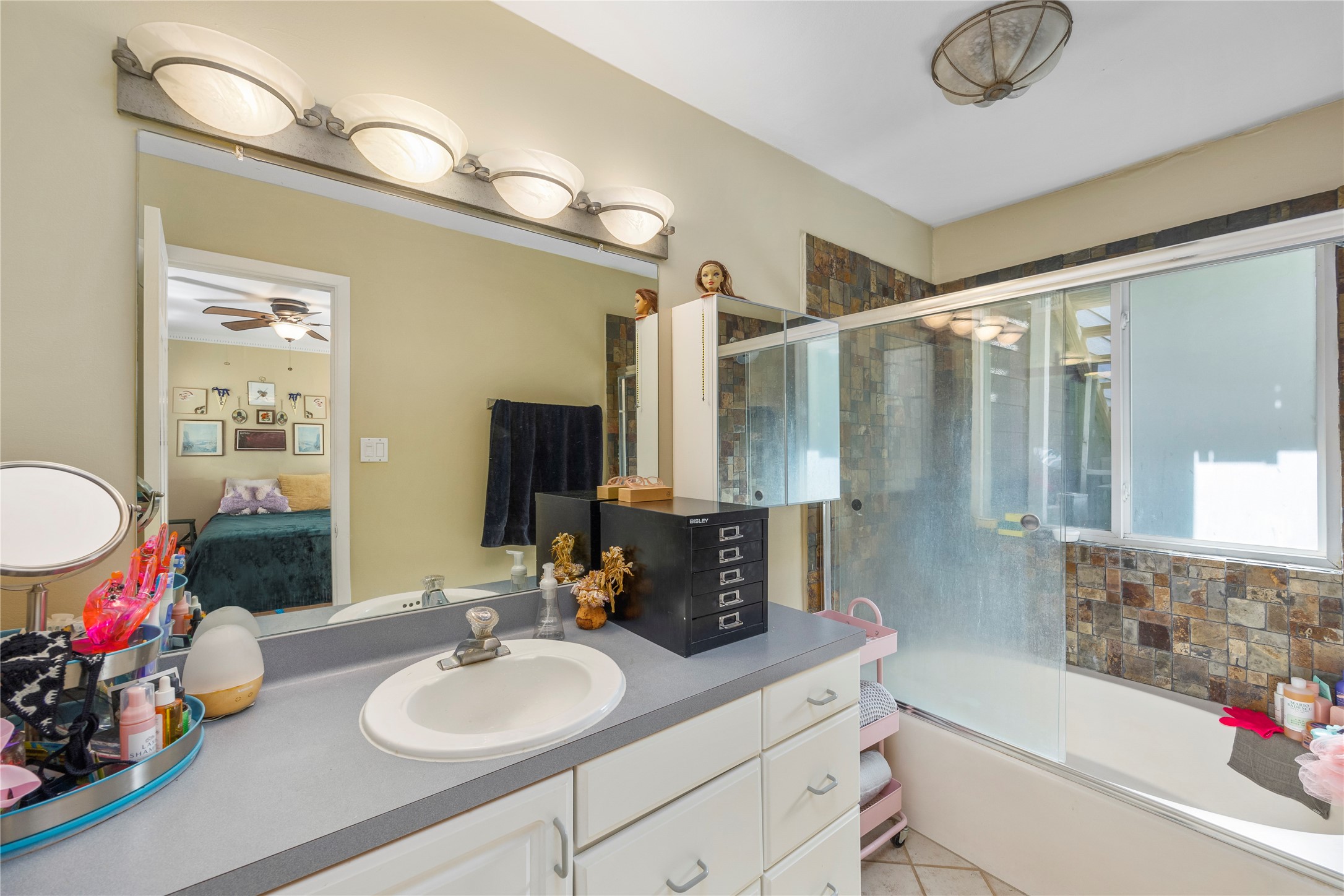 2415 Dunlavy Street, Unit 1/2 Houston, TX 77006 - Photo 16 of 35