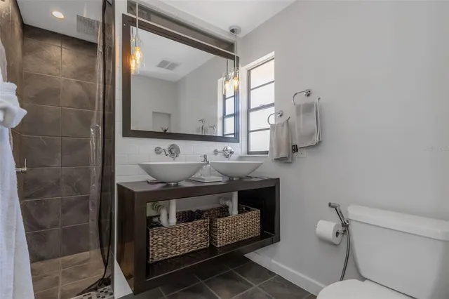 $535,000 | 4915 Pennsbury Drive, Tampa, FL 33624