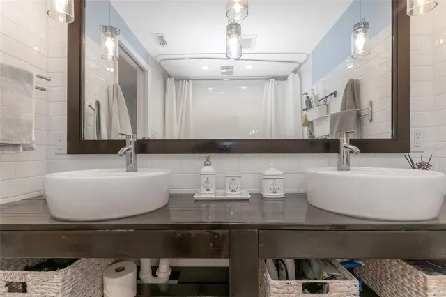 $535,000 | 4915 Pennsbury Drive, Tampa, FL 33624