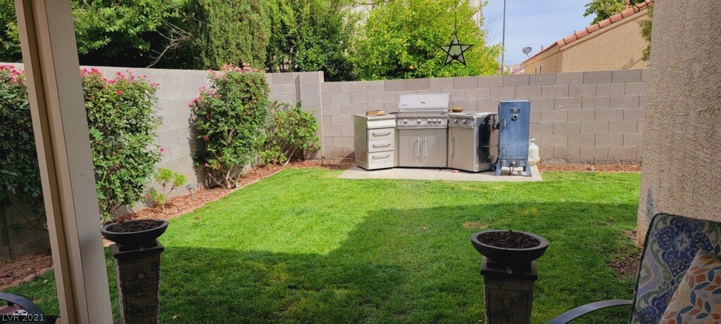 712 Rising Brook Drive Henderson, NV 89011 - Photo 8 of 9 Gallery Image 8