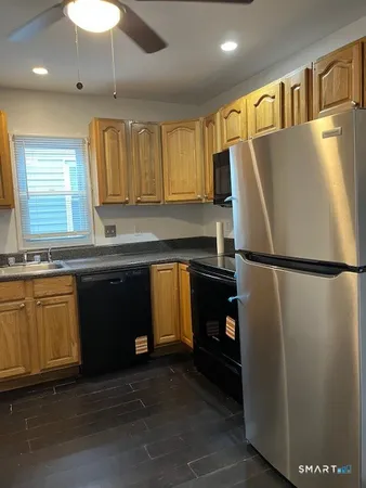 $1,950 | 1391 Park Avenue, Bridgeport, CT 06604