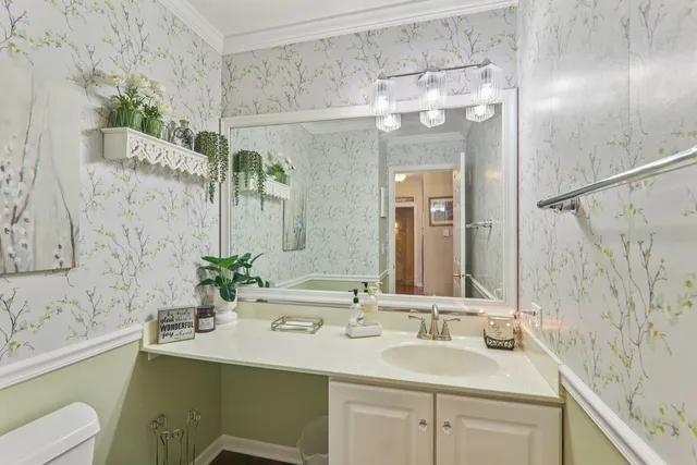 $499,999 | 18466 West Springwood Drive, Grayslake, IL 60030