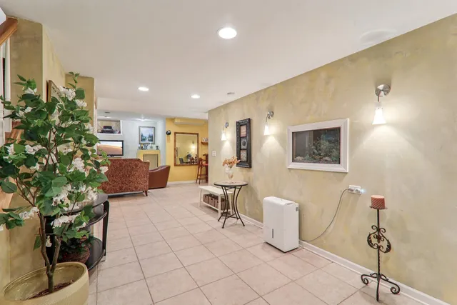 $499,999 | 18466 West Springwood Drive, Grayslake, IL 60030