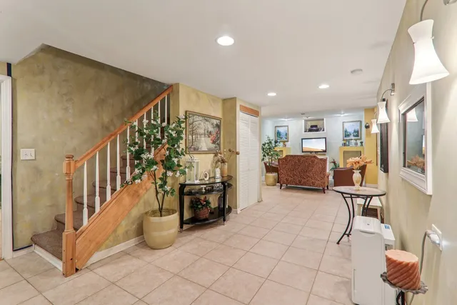 $499,999 | 18466 West Springwood Drive, Grayslake, IL 60030