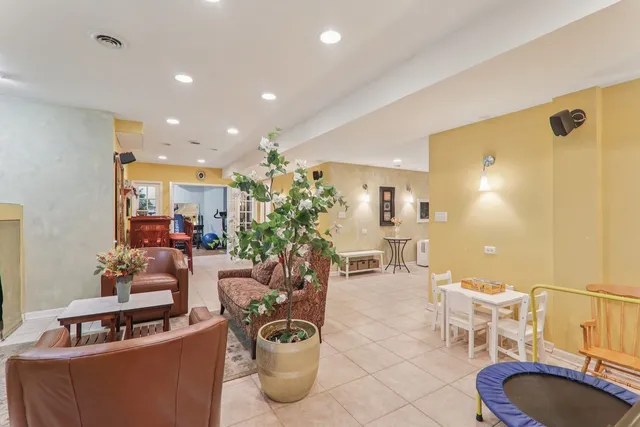 $499,999 | 18466 West Springwood Drive, Grayslake, IL 60030