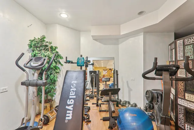 $499,999 | 18466 West Springwood Drive, Grayslake, IL 60030