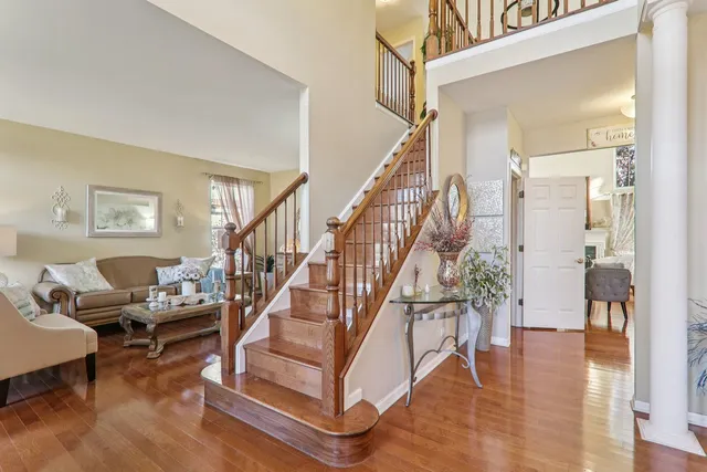 $499,999 | 18466 West Springwood Drive, Grayslake, IL 60030