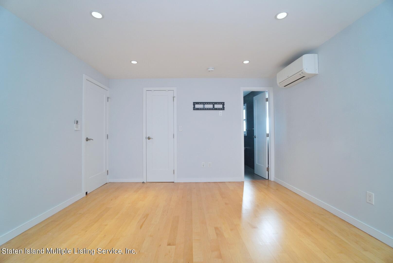 644 West Fingerboard Road Staten Island, NY 10305 - Photo 17 of 32 (17) MASTER BEDROOM