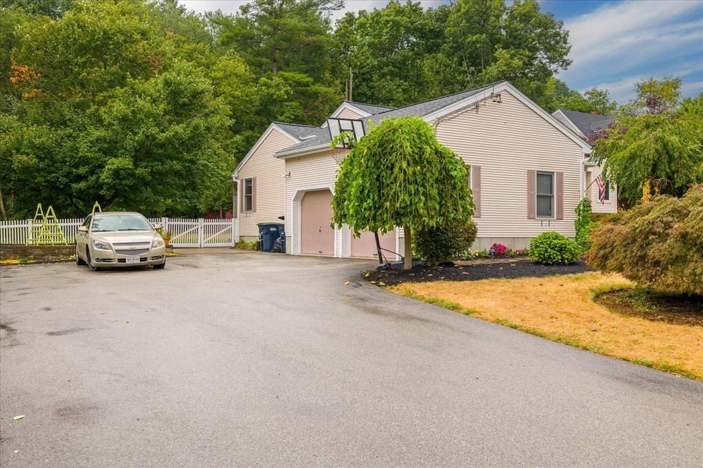 53 Mason Road Dudley, MA 01571 - Photo 2 of 33